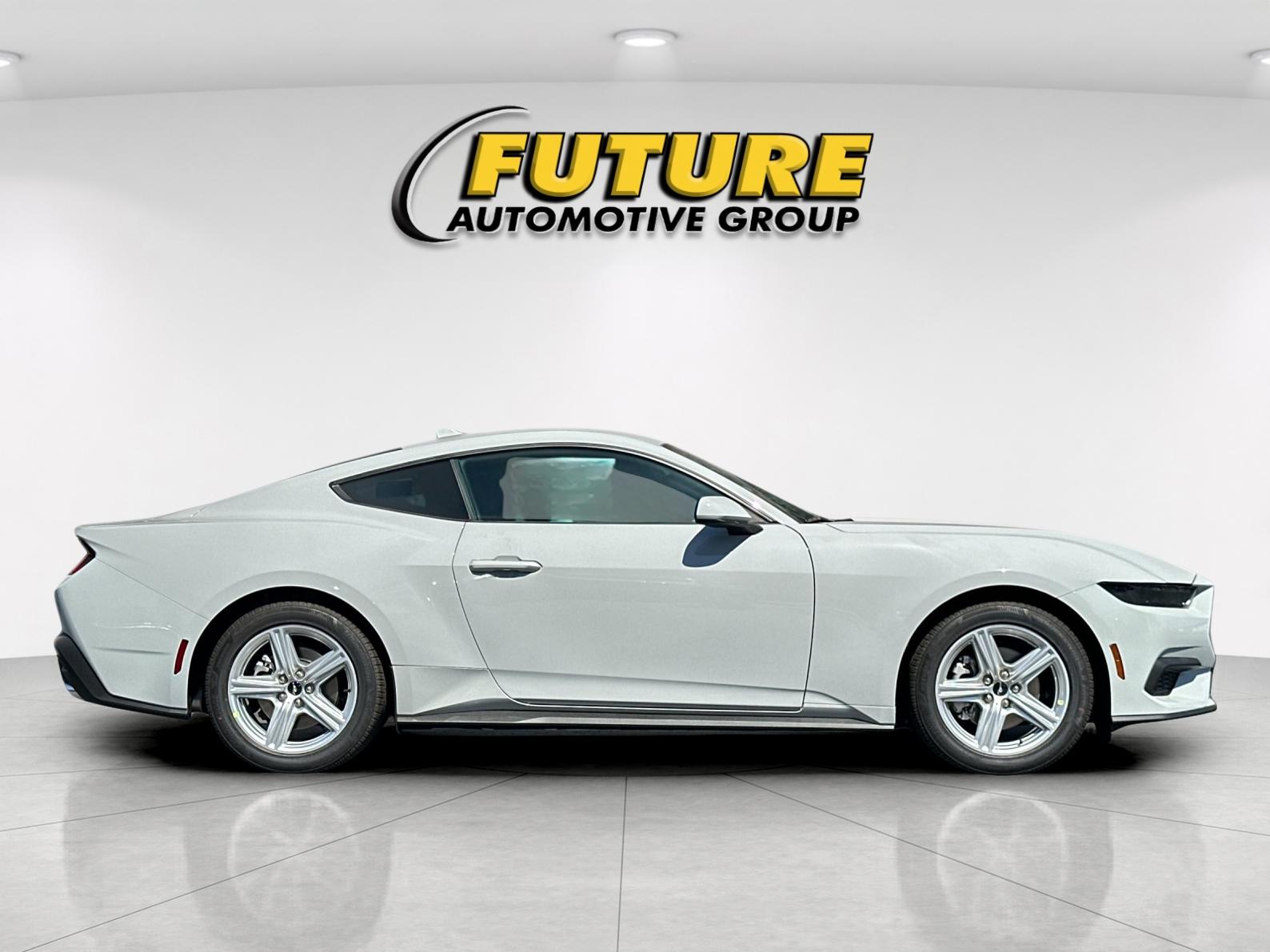 New 2026 Avalanche Gray Ford EcoBoost® Fastback image 2