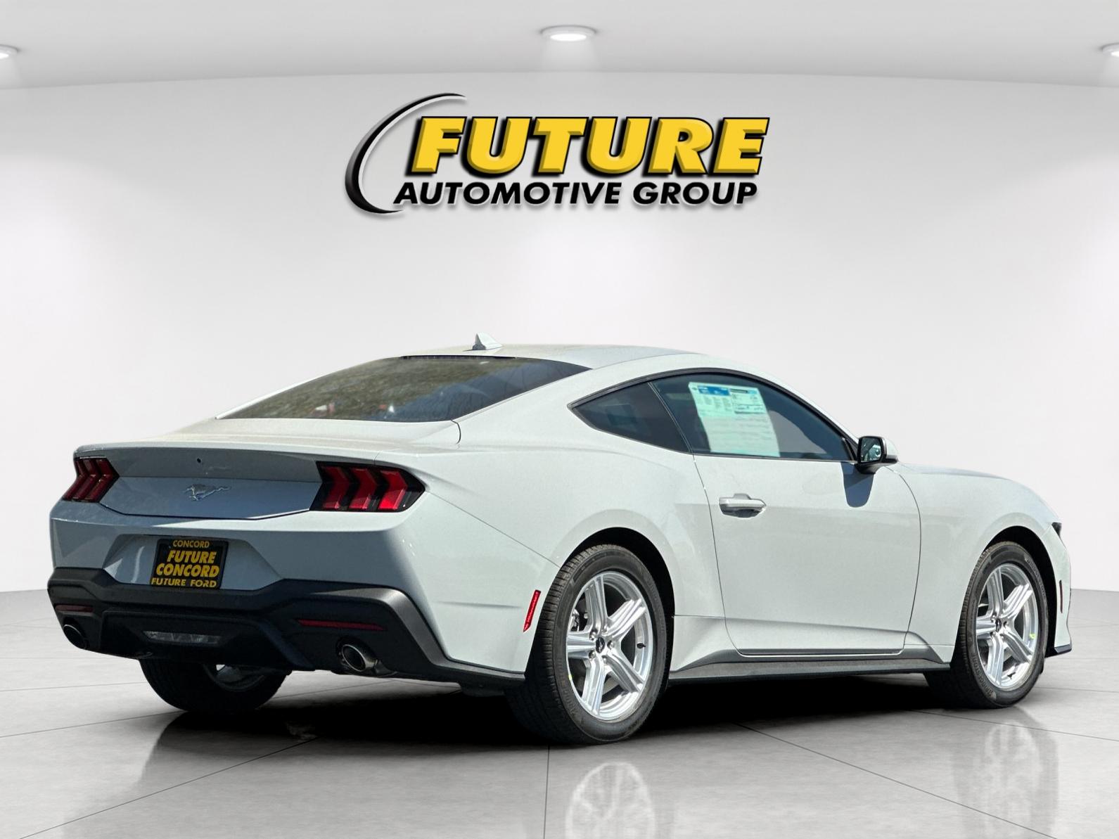 New 2026 Avalanche Gray Ford EcoBoost® Fastback image 3
