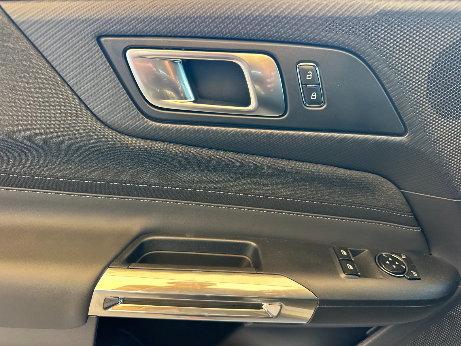 New 2026 Avalanche Gray Ford EcoBoost® Fastback image 10