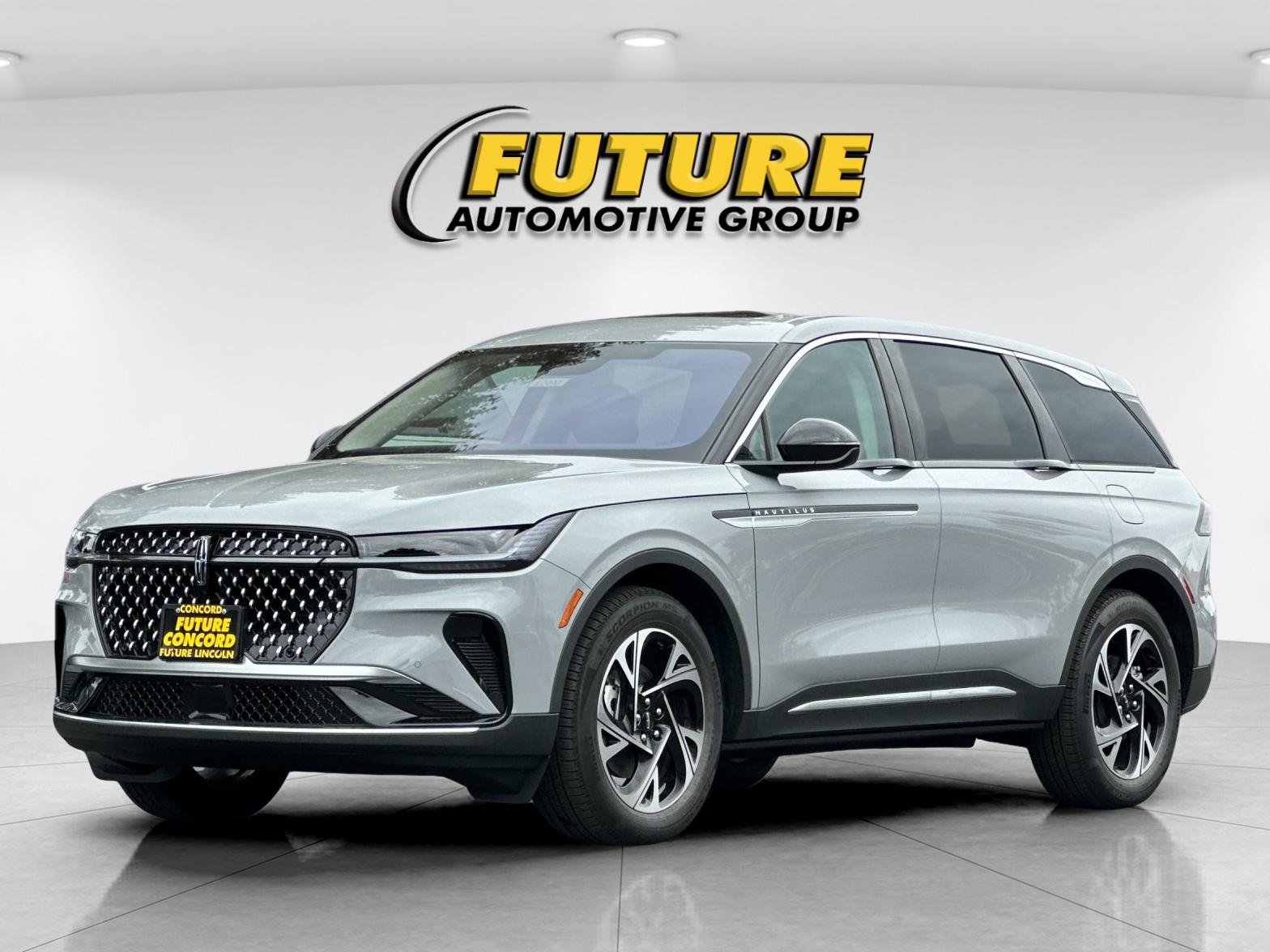New 2026 Gray Matter Clearcoat Lincoln Premiere image 7