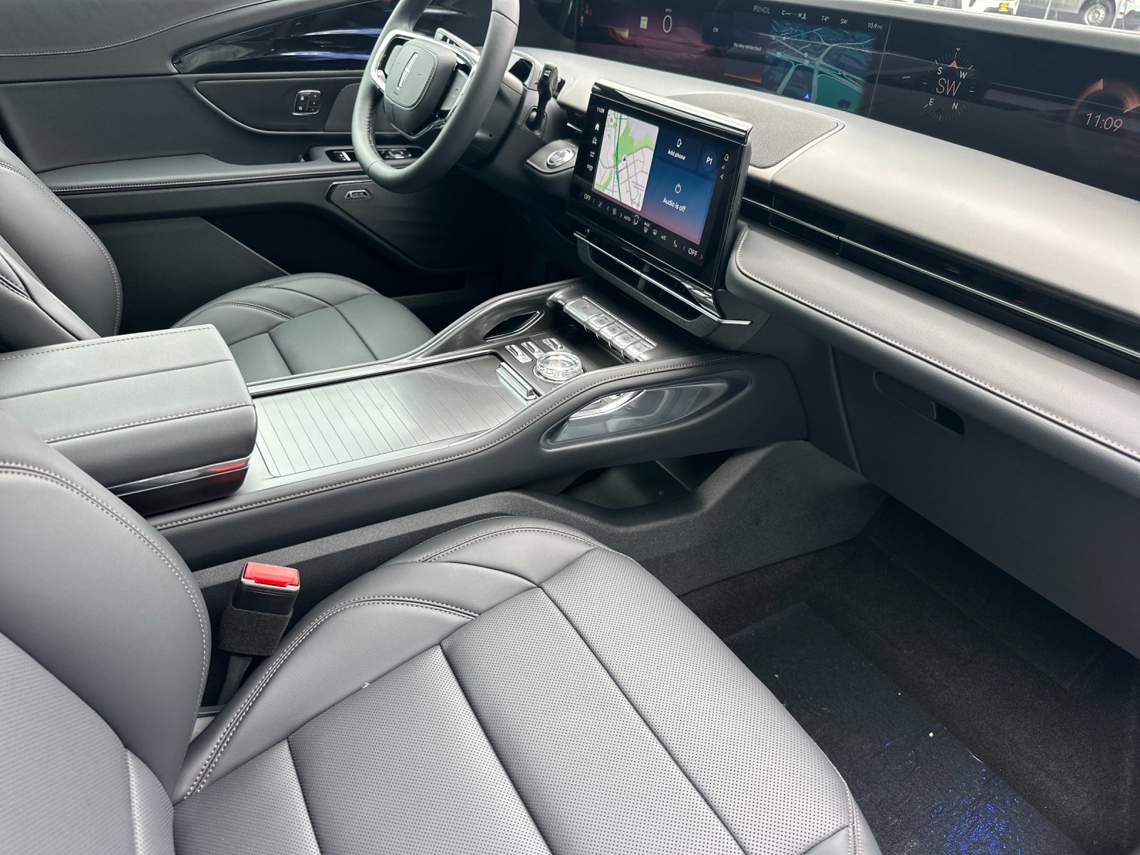 New 2026 Gray Matter Clearcoat Lincoln Premiere image 15