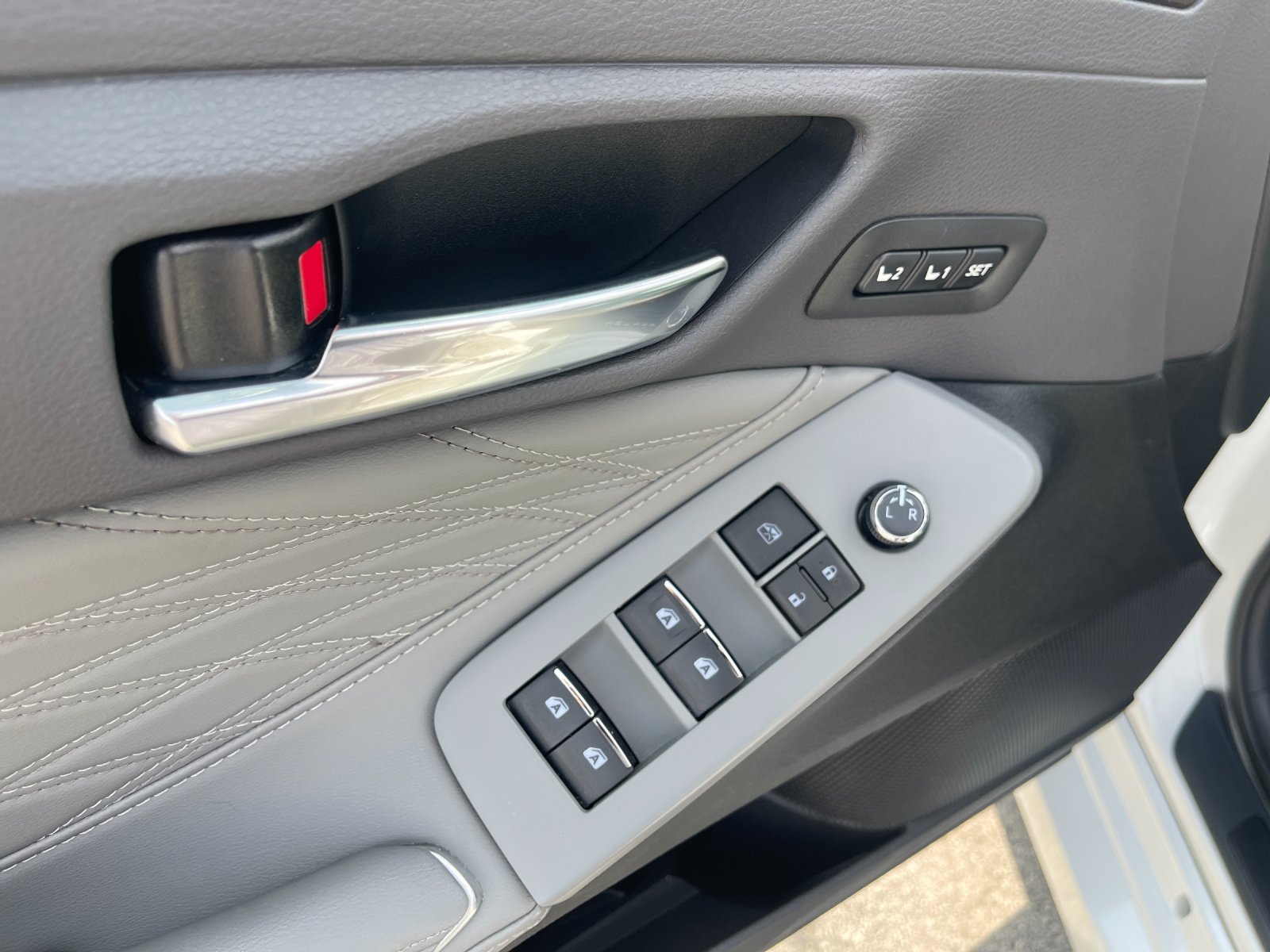 Used 2021 Beige Toyota Limited image 13