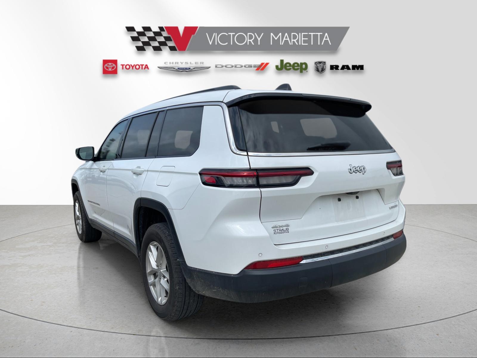 Used 2024 Bright White Clearcoat Jeep Laredo image 2