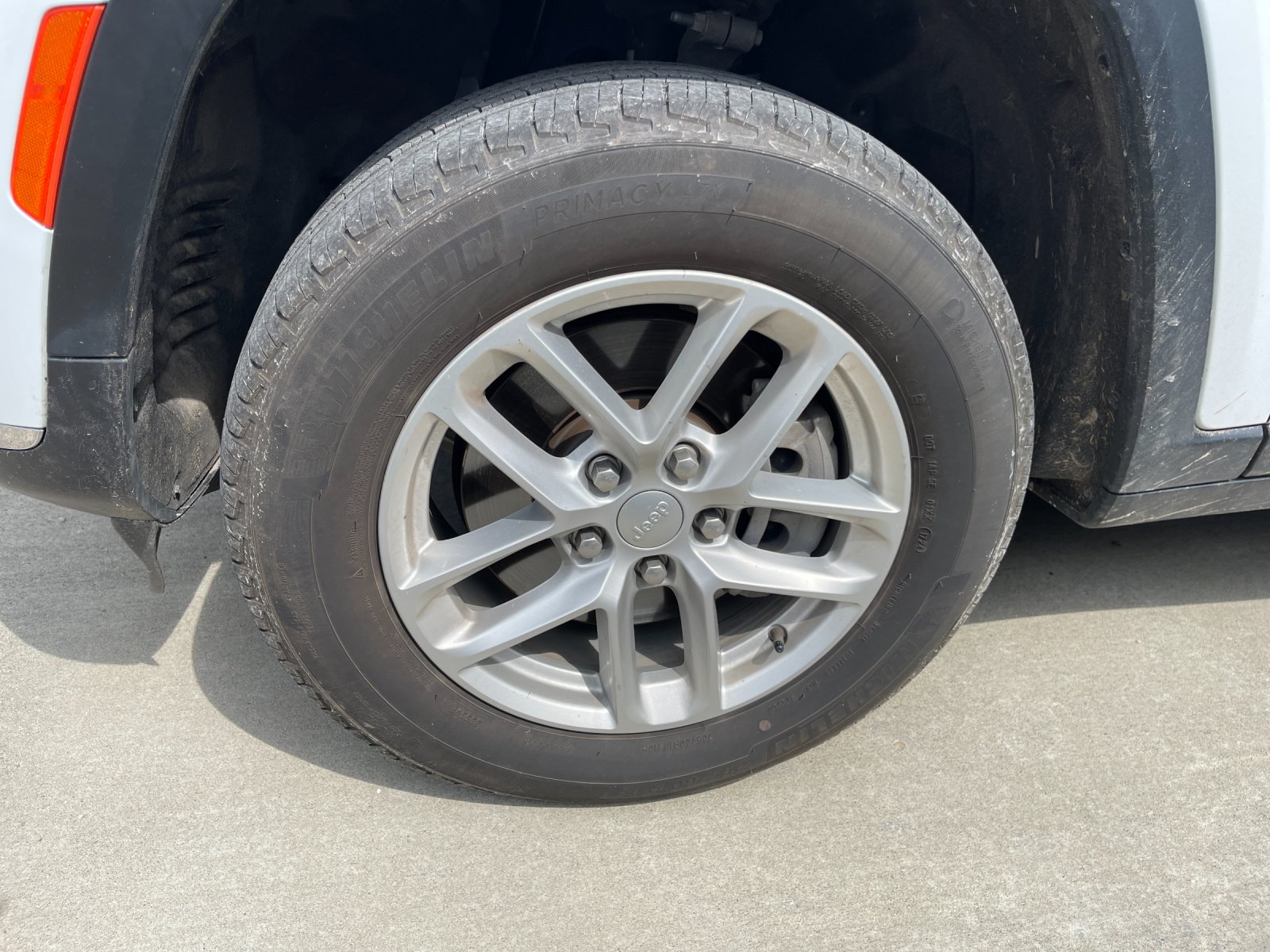 Used 2024 Bright White Clearcoat Jeep Laredo image 7