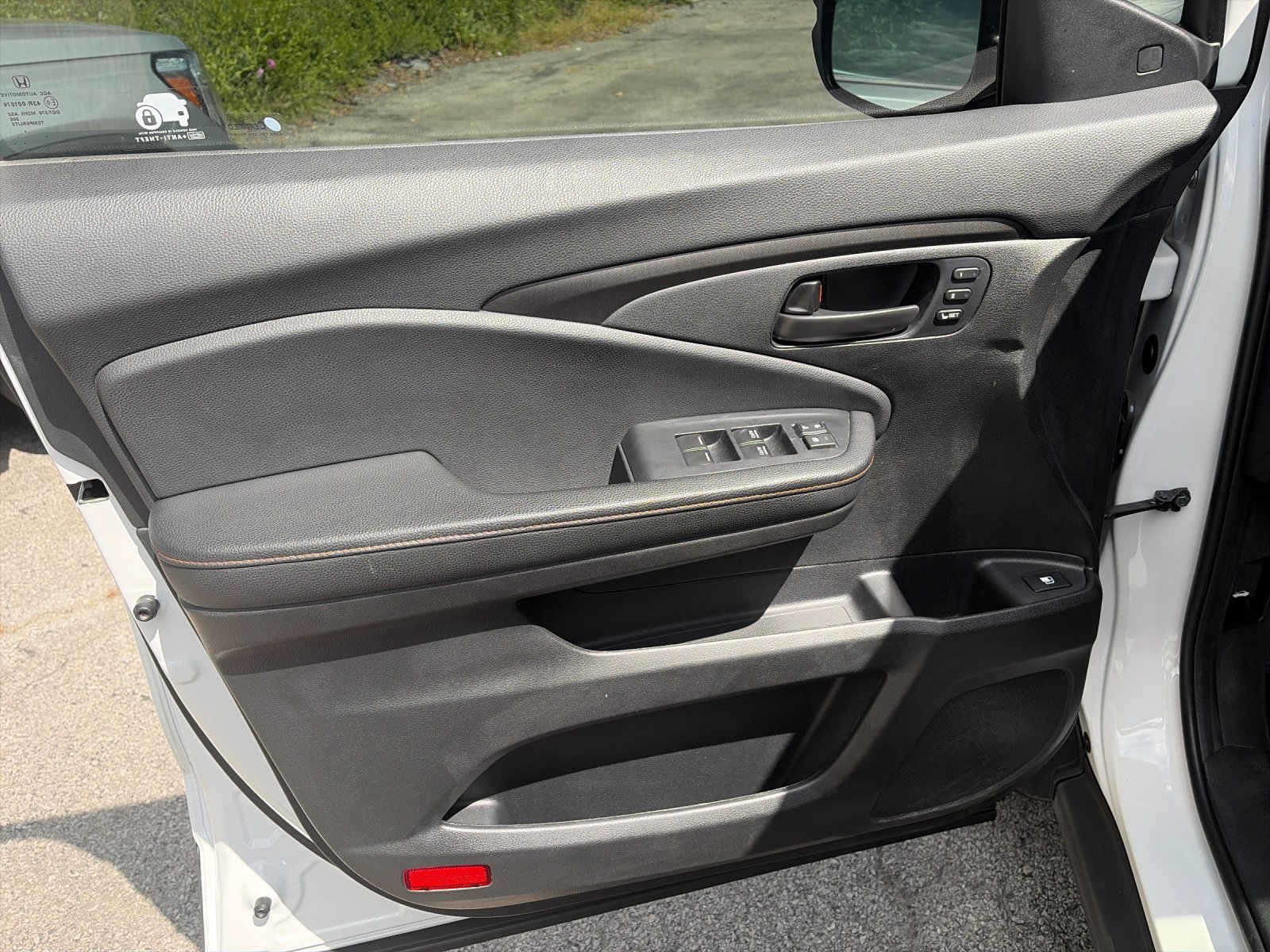 Used 2025 Platinum White Pearl Honda TrailSport image 12
