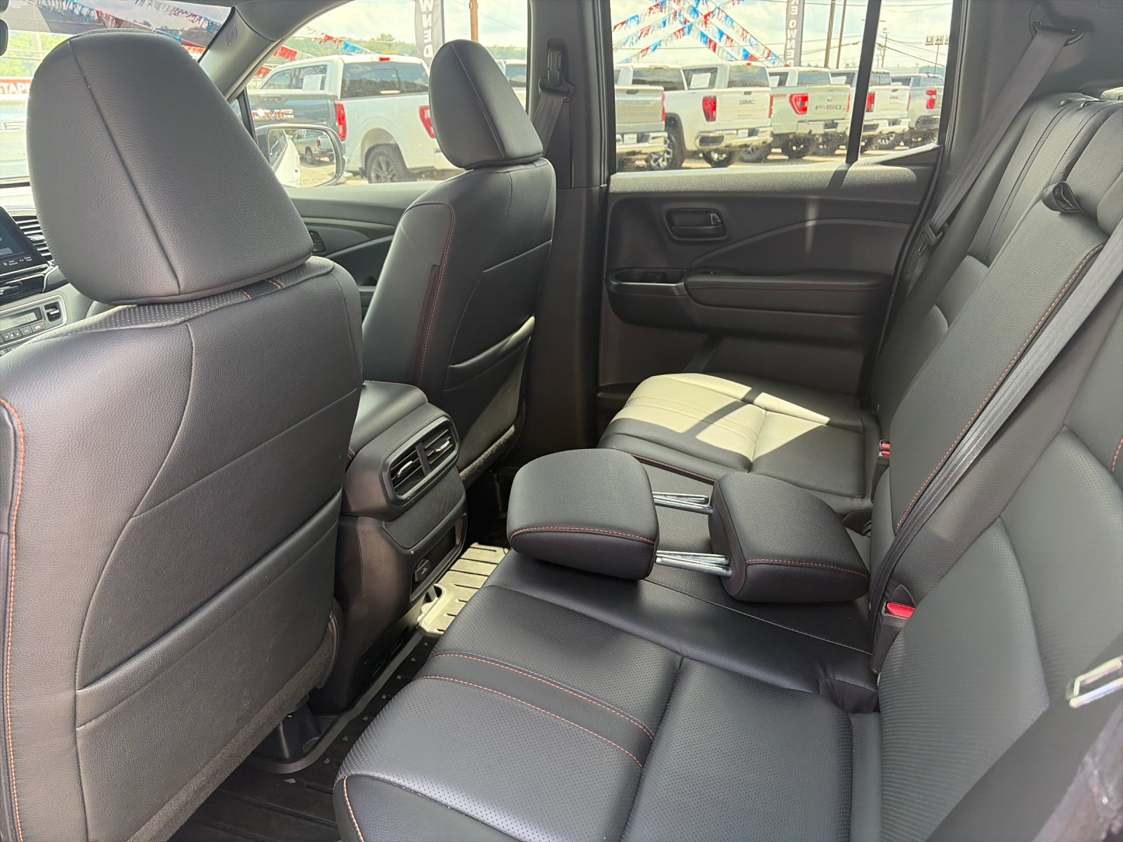 Used 2025 Platinum White Pearl Honda TrailSport image 14