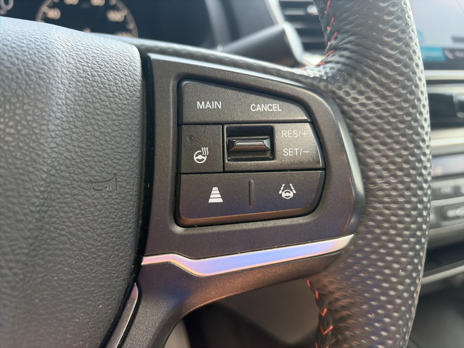 Used 2025 Platinum White Pearl Honda TrailSport image 30