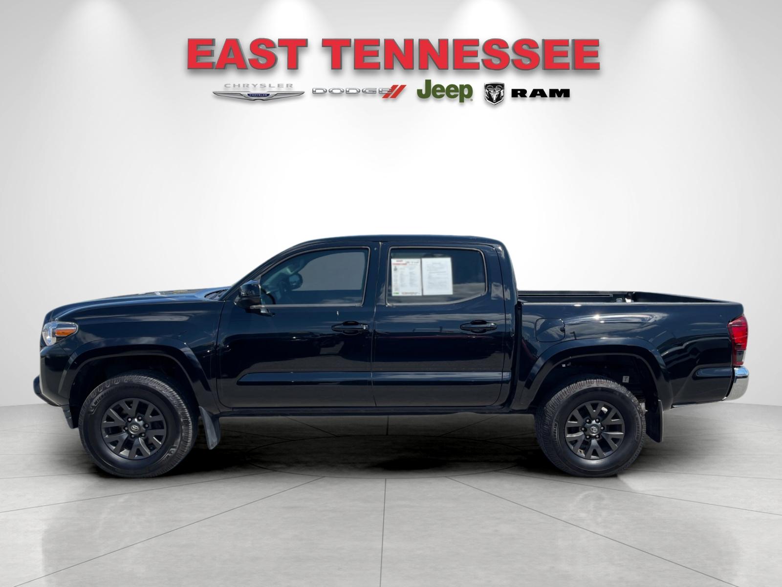 Used 2022 Black Toyota SR5 image 6
