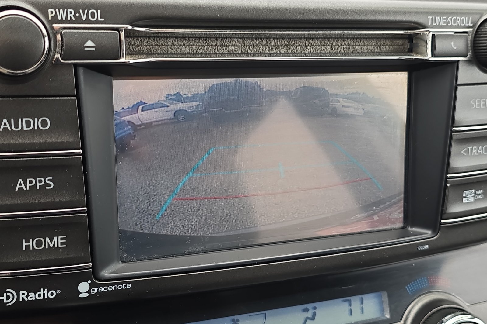 Used 2015 Black Toyota XLE image 16