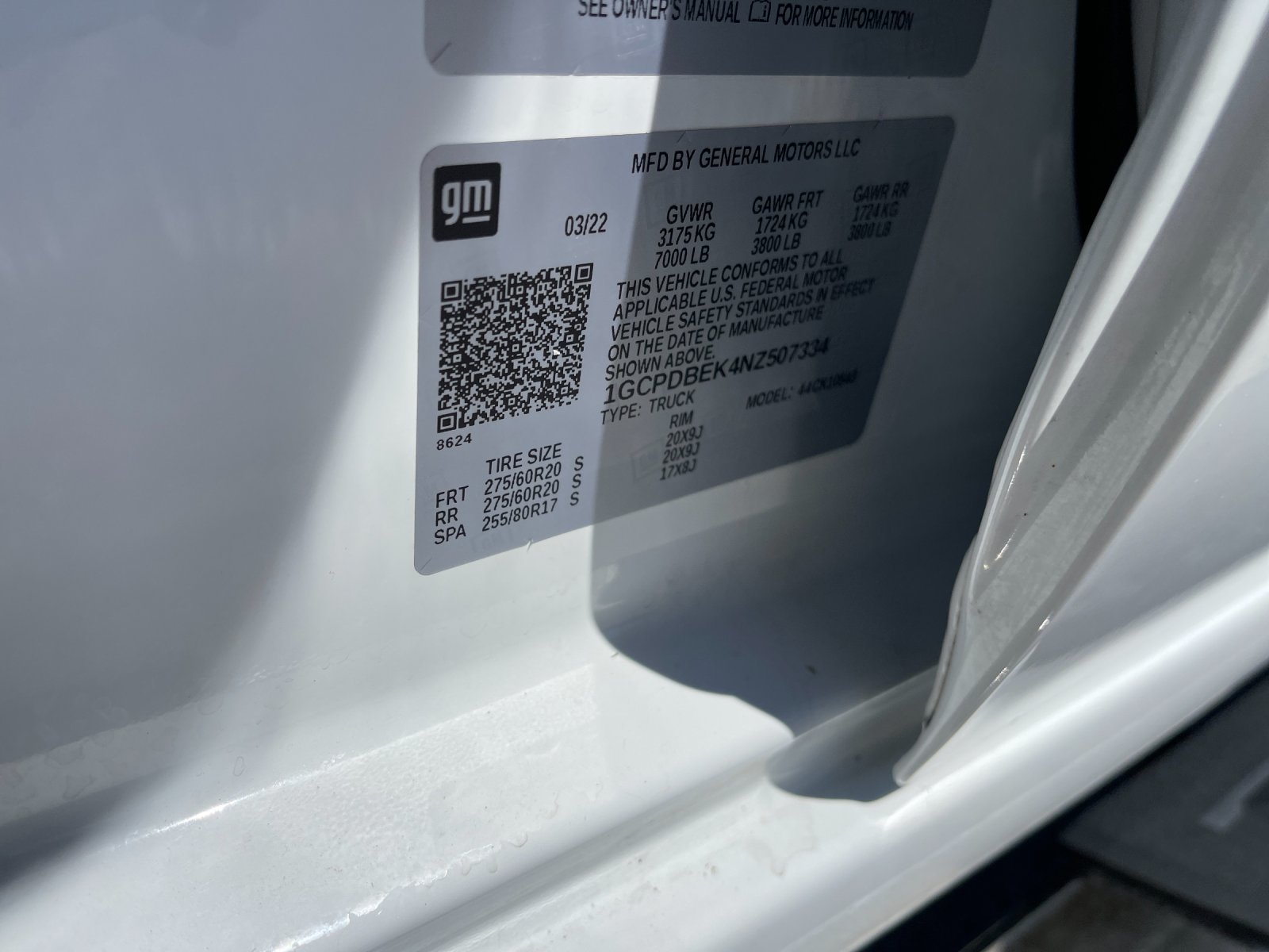 Used 2022 White Chevrolet Custom image 34
