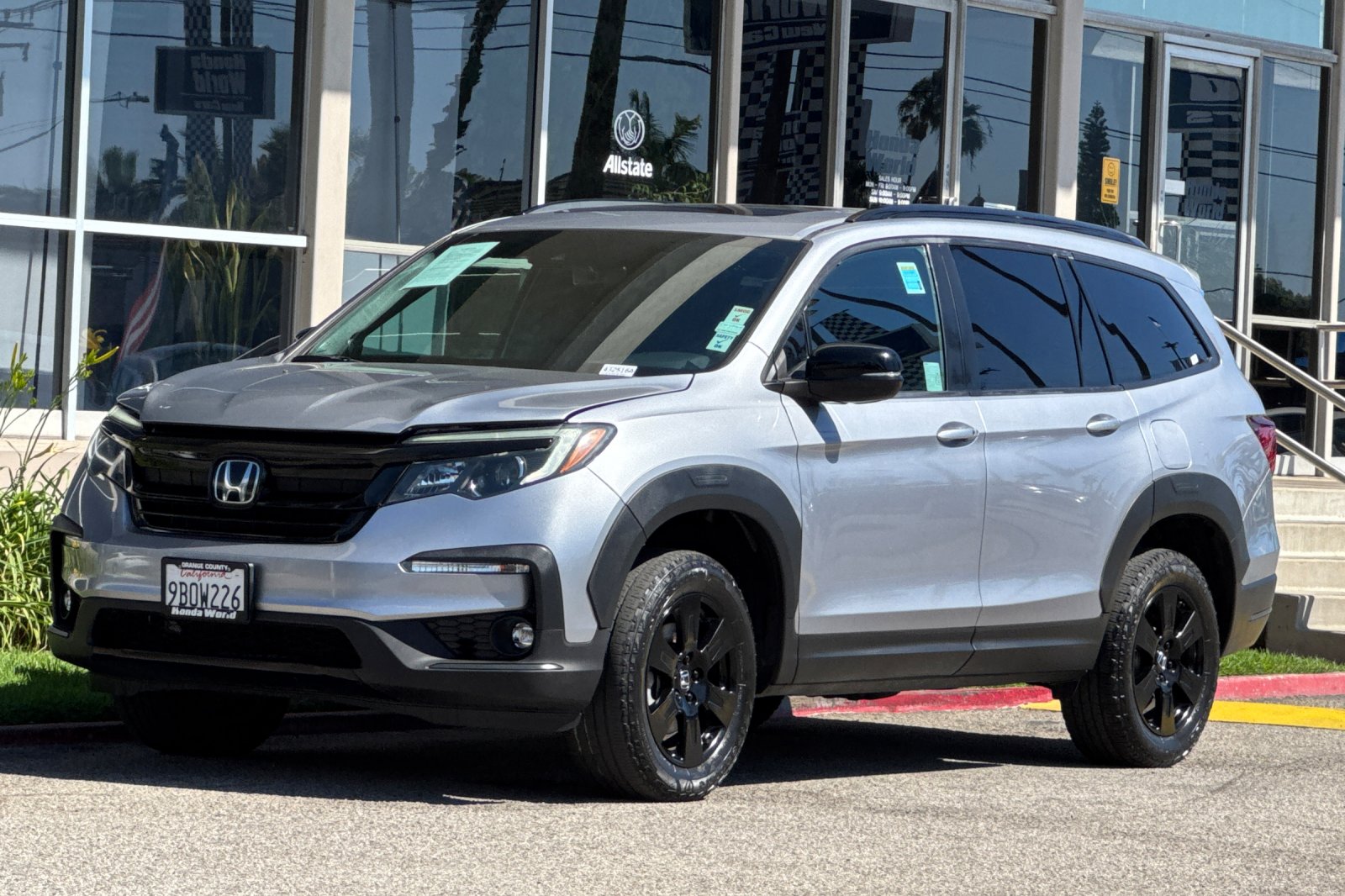 Certified Used 2022 Lunar Silver Metallic Honda AWD TRAILSPORT image 8