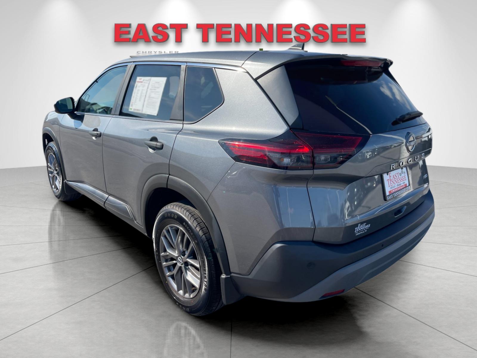 Used 2023 Gray Nissan S image 5