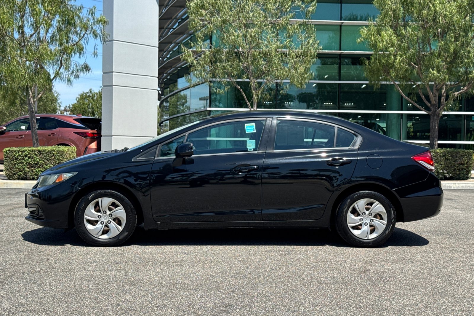 Used 2013 Crystal Black Pearl Honda LX image 7