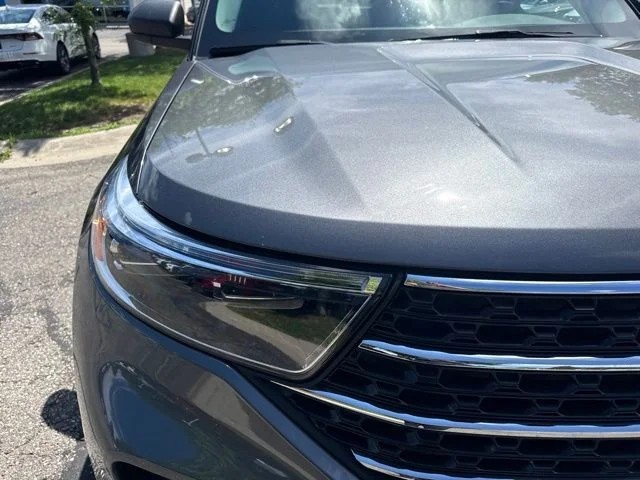 Used 2023 Gray Metallic Ford XLT image 3