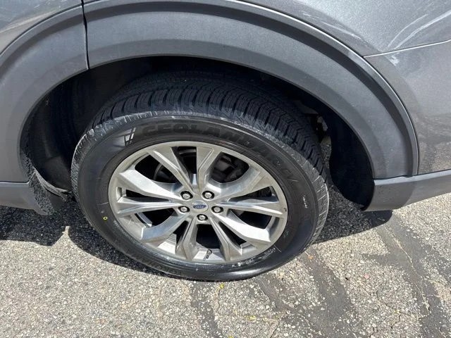 Used 2023 Gray Metallic Ford XLT image 13