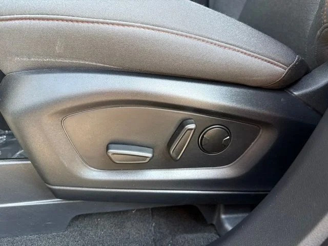 Used 2025 Vapor Blue Ford Active image 23