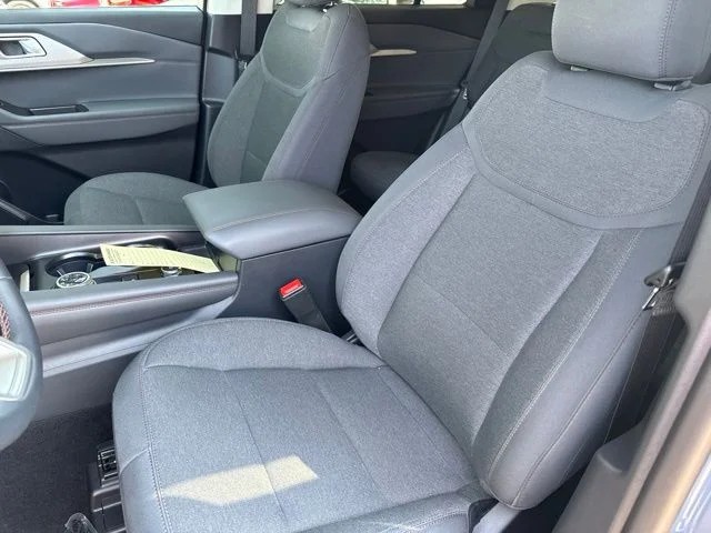 Used 2025 Vapor Blue Ford Active image 24