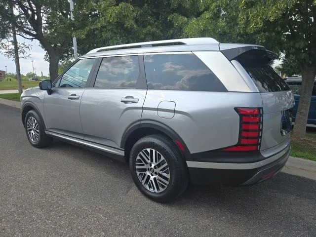 Used 2026 Silver Metallic Hyundai SEL Convenience image 5
