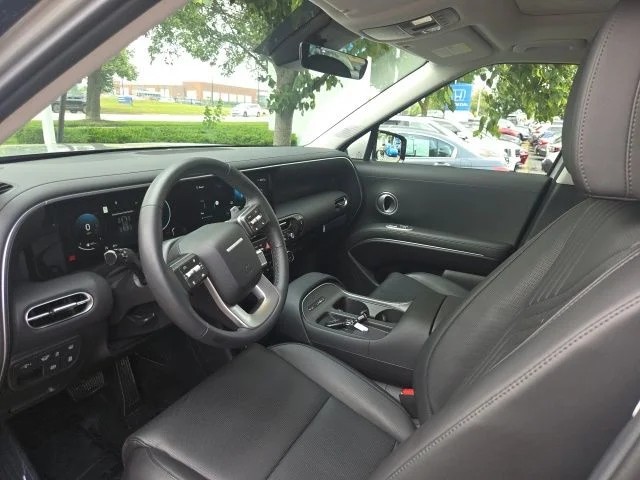 Used 2026 Silver Metallic Hyundai SEL Convenience image 19