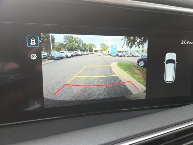 Used 2026 Silver Metallic Hyundai SEL Convenience image 26