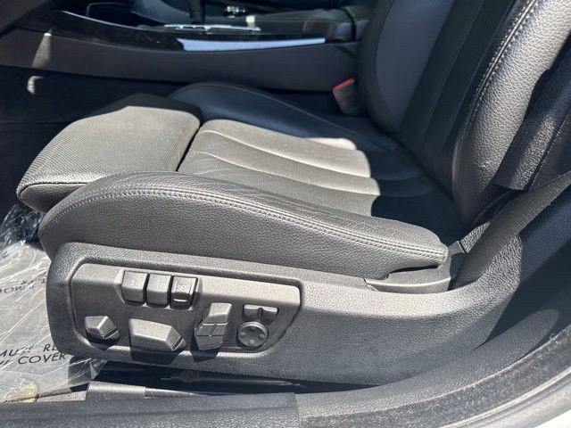 Used 2016 Glacier Silver Metallic BMW 640i xDrive Gran Coupe image 17