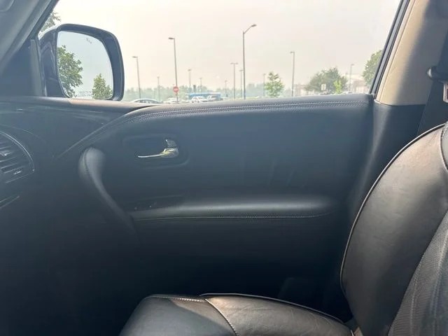 Used 2024 Red Pearl Nissan Platinum image 36