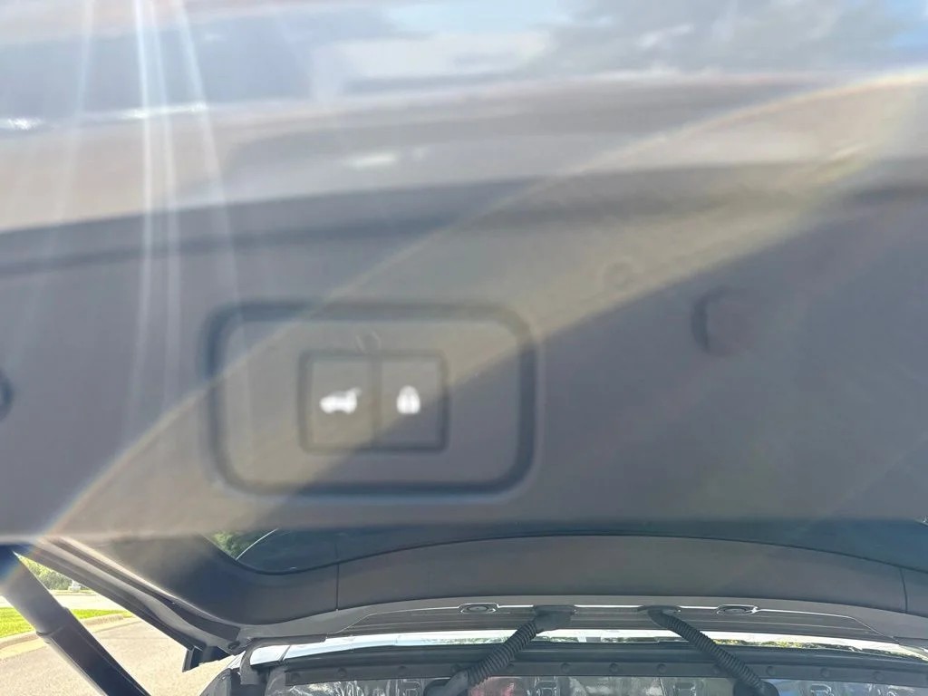 Used 2025 Boulder Gray Nissan Platinum image 11