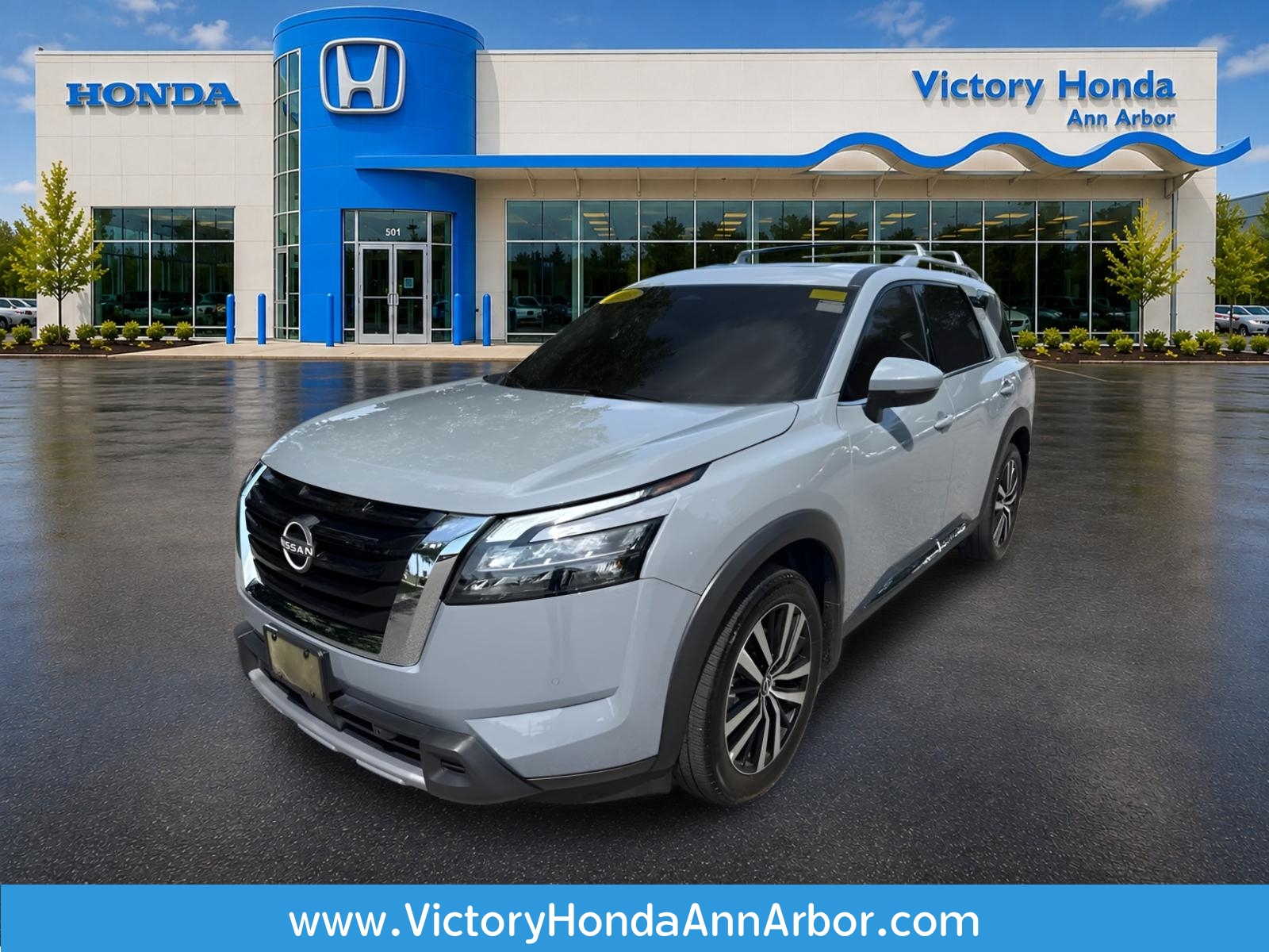 2025 Nissan Pathfinder Platinum