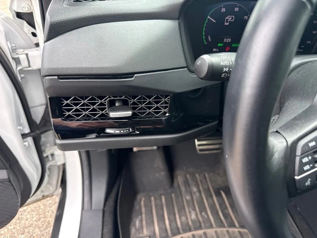 Certified Used 2023 Platinum White Pearl Honda HYBRID SPORT image 19
