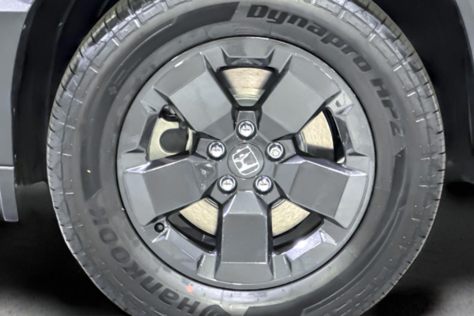 New 2026 Platinum White Pearl Honda RTL image 25