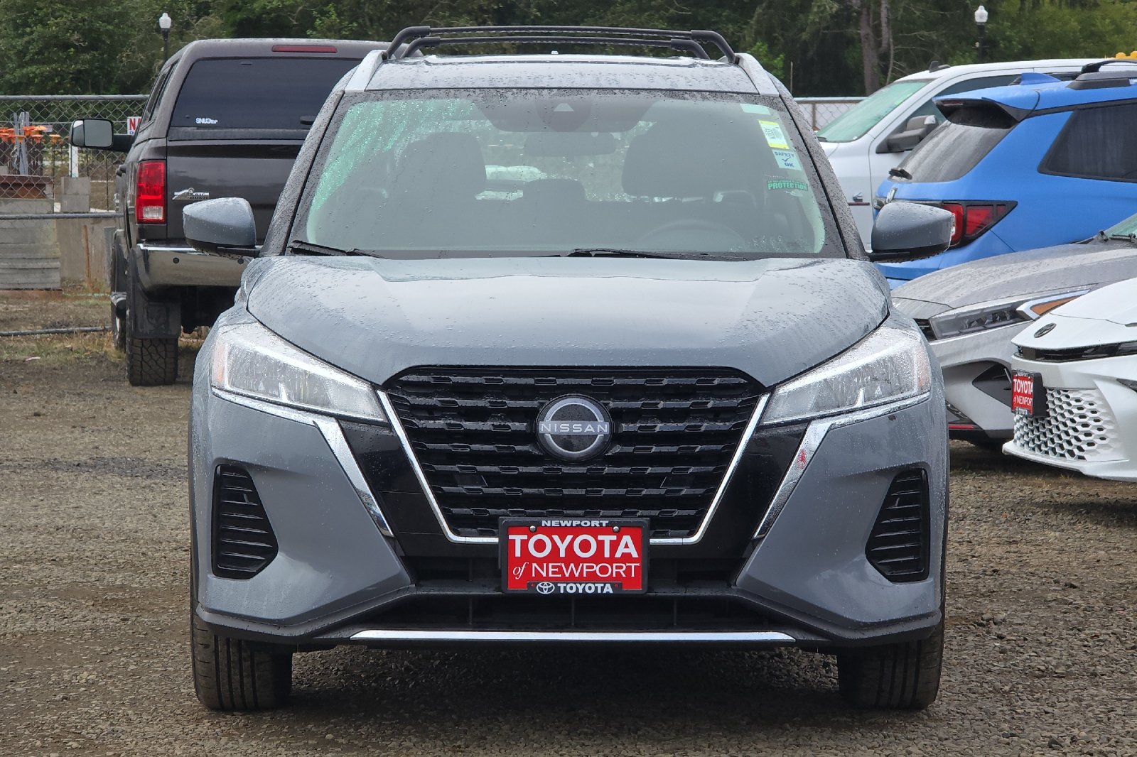 Used 2023 Gray Nissan SV image 6