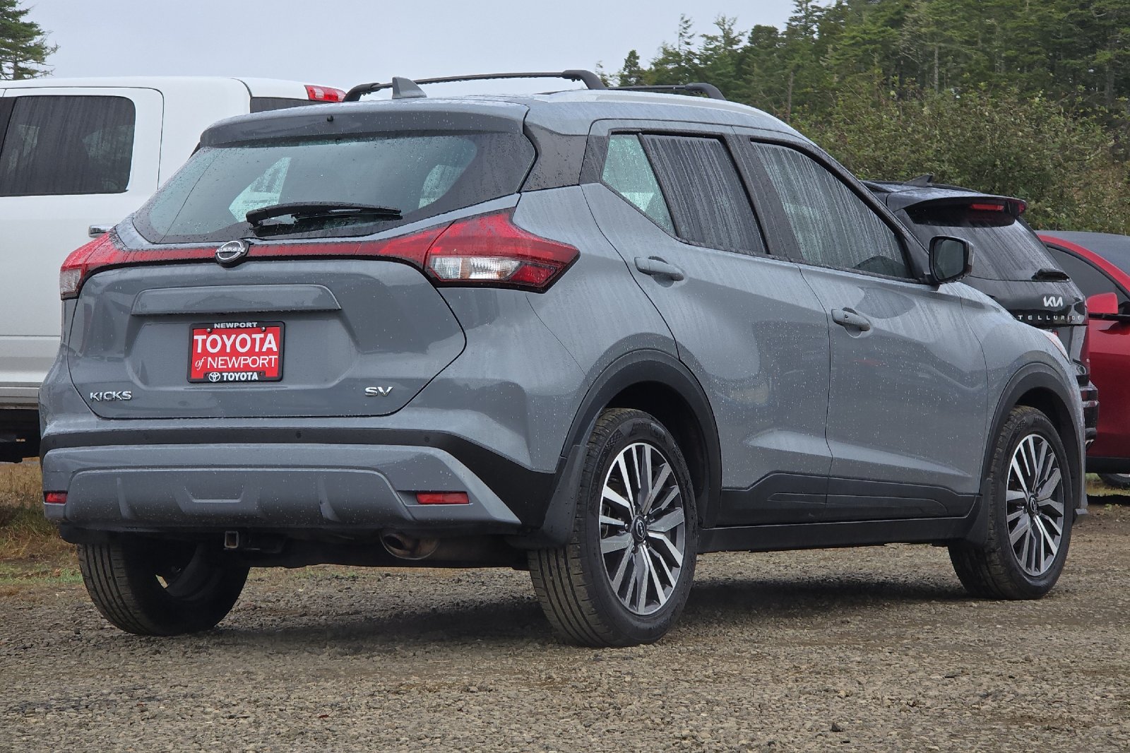 Used 2023 Gray Nissan SV image 4