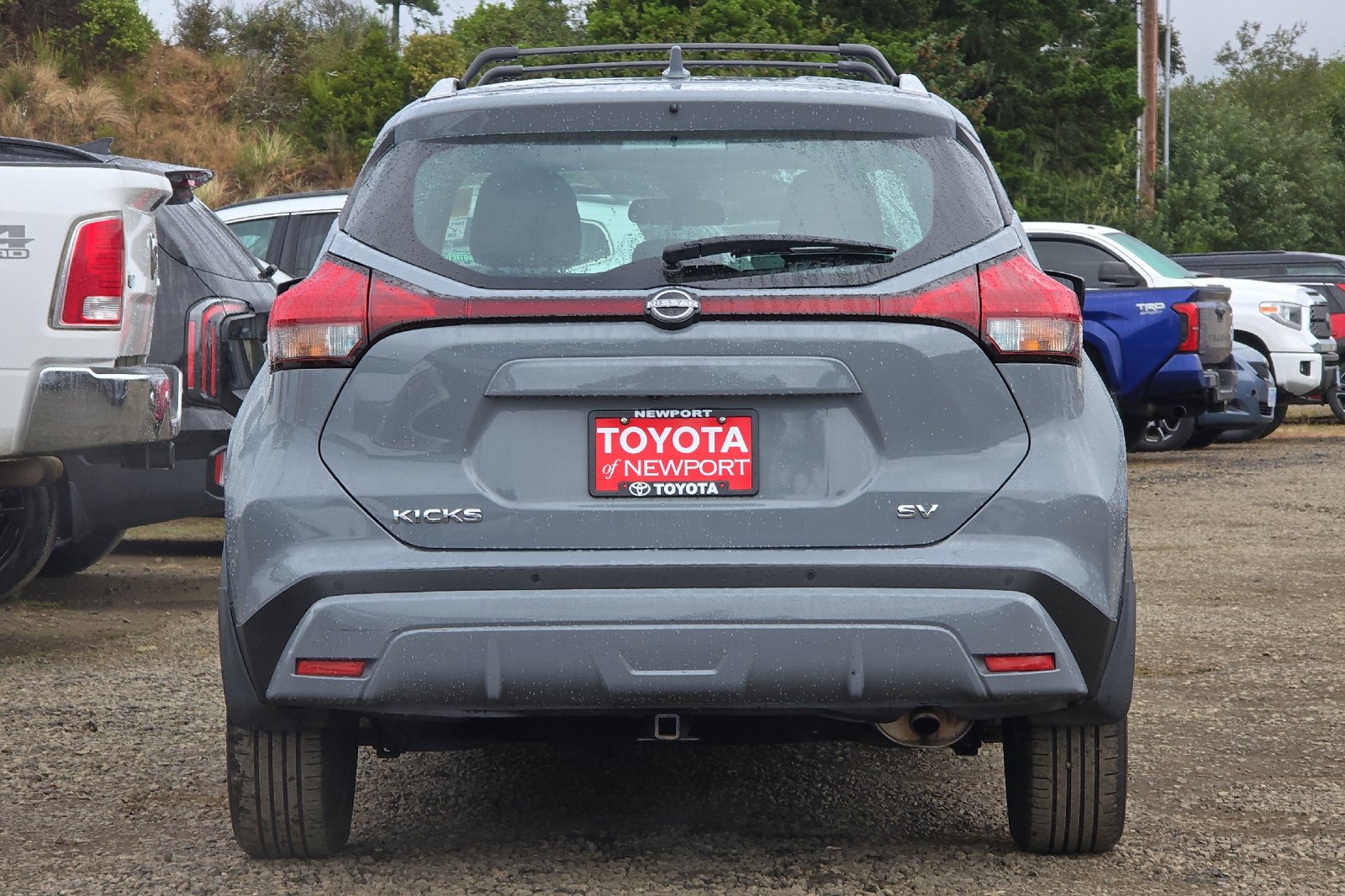 Used 2023 Gray Nissan SV image 5