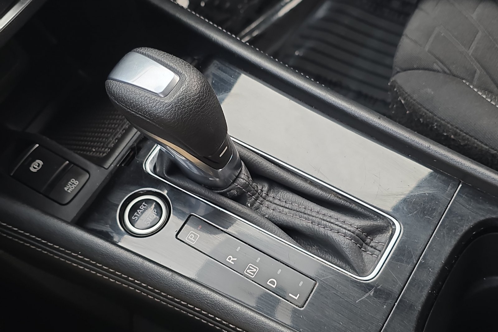 Used 2023 Gray Nissan SV image 18