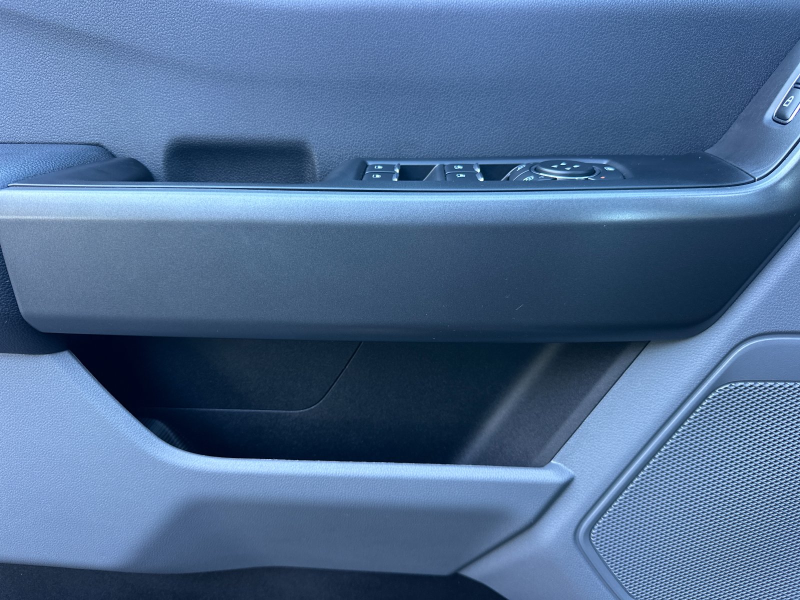 Used 2026 Gray Ford XL image 10