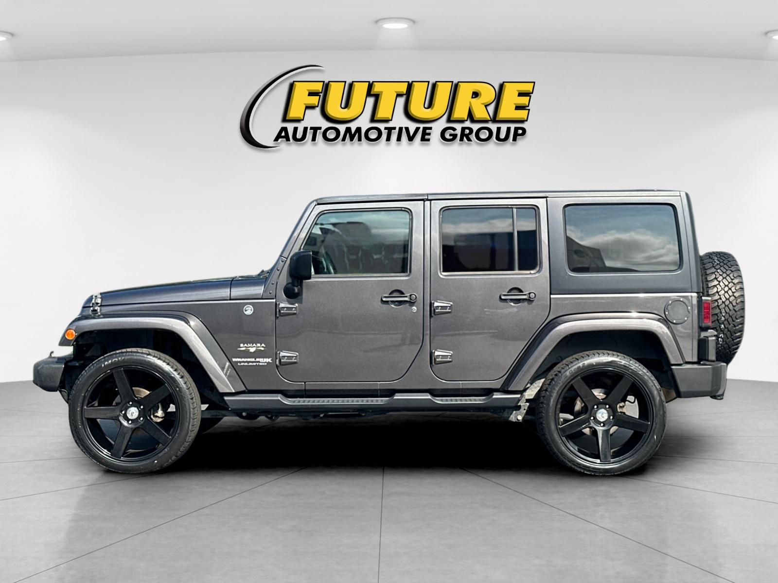 Used 2018 Gray Jeep Unlimited Sahara image 6