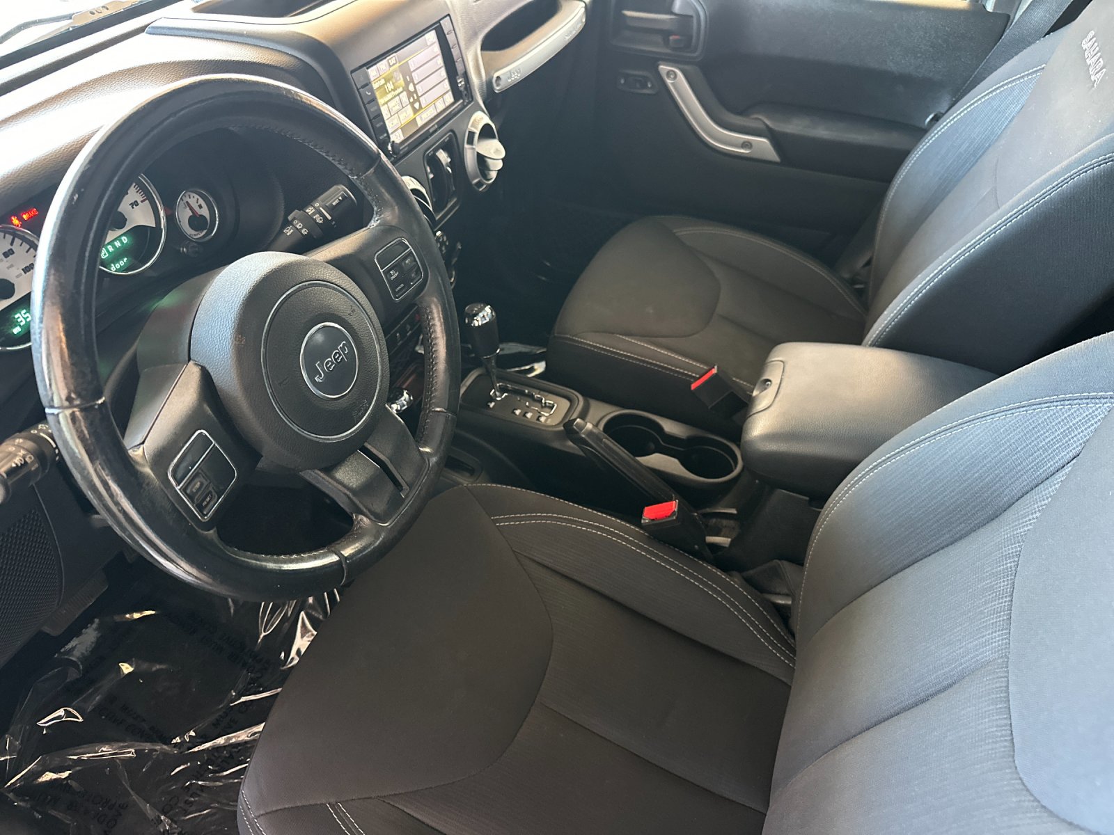 Used 2018 Gray Jeep Unlimited Sahara image 9