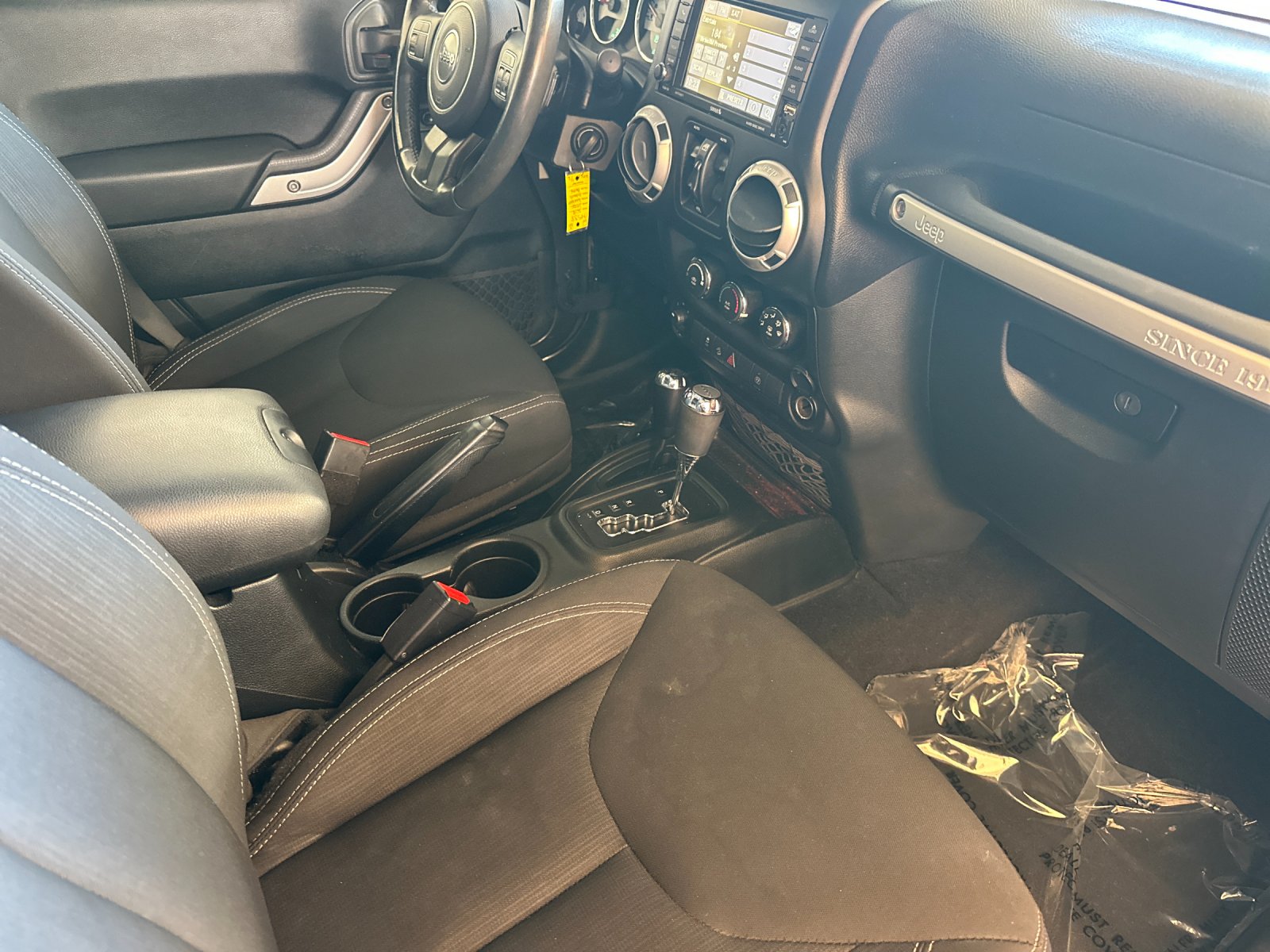 Used 2018 Gray Jeep Unlimited Sahara image 15