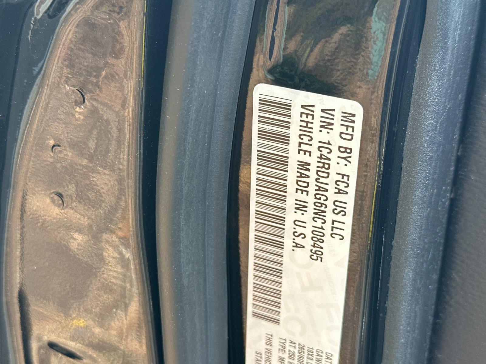 Used 2022 Black Dodge SXT image 28