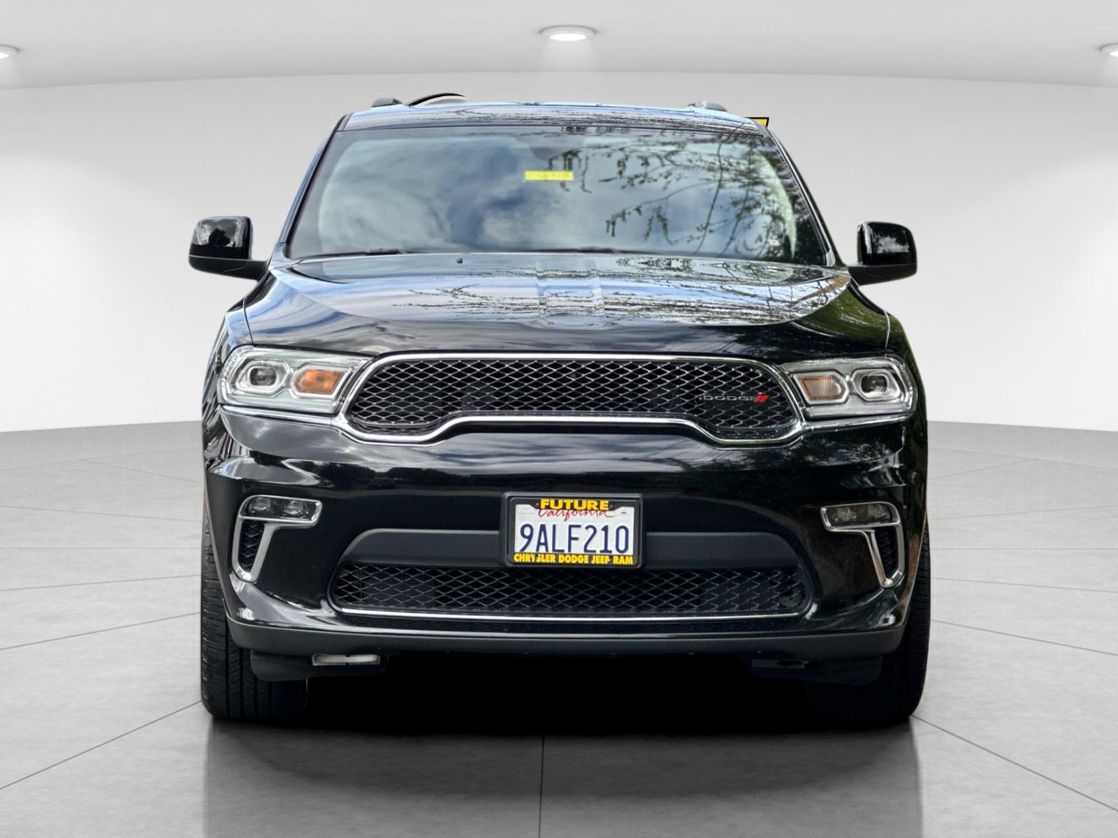 Used 2022 Black Dodge SXT image 9