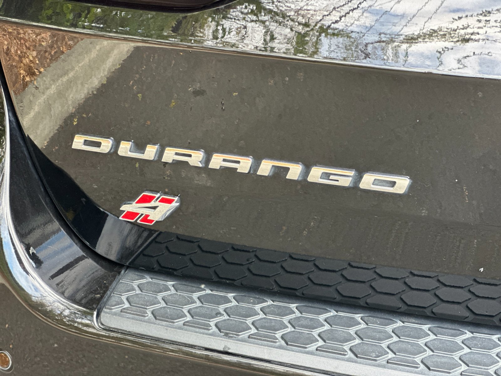 Used 2022 Black Dodge SXT image 26