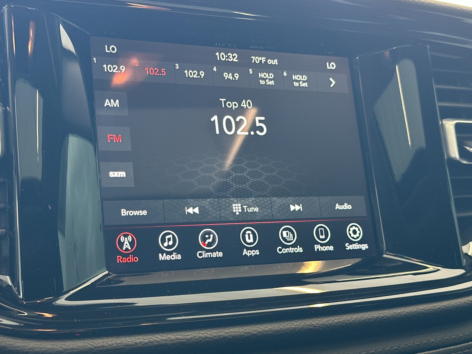 Used 2022 Black Dodge SXT image 18