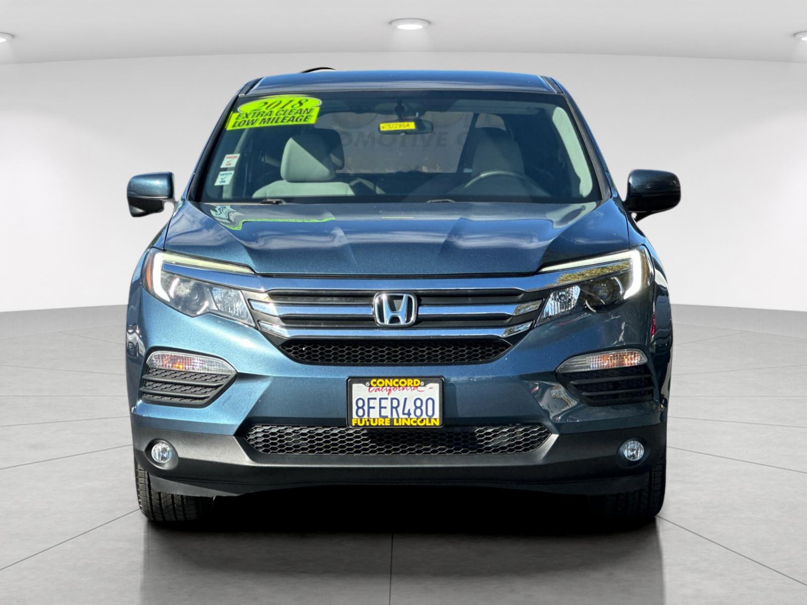 Used 2018 Blue Honda EX image 8