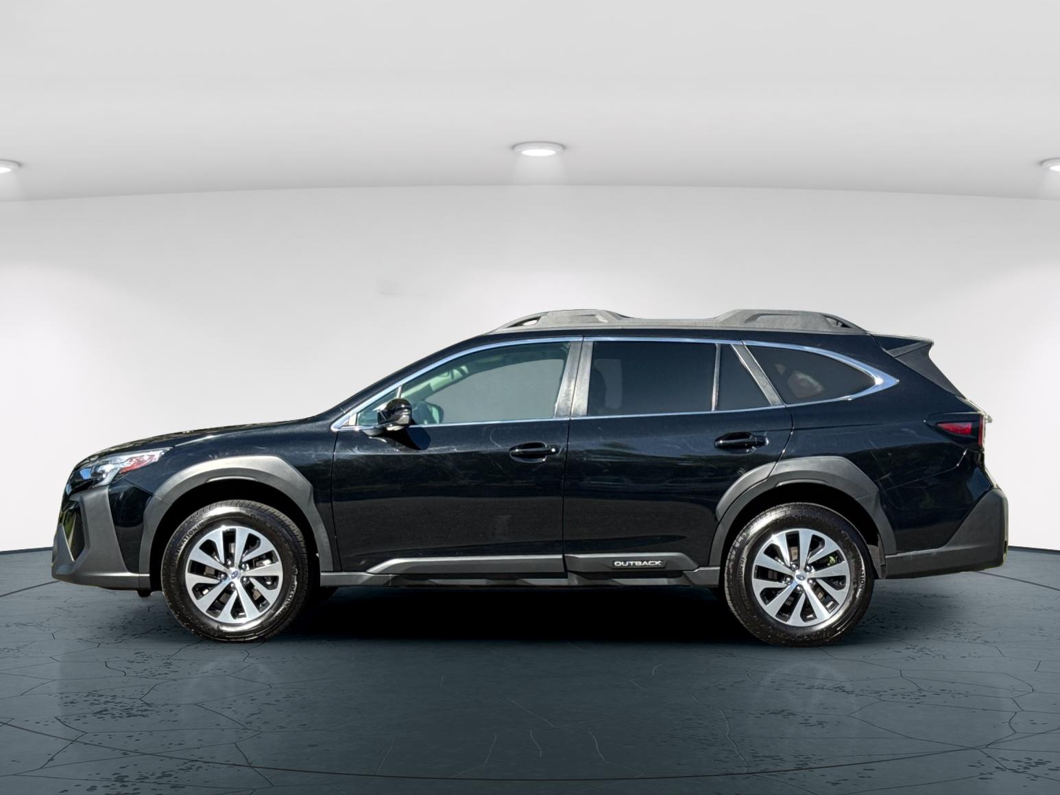 Used 2023 Crystal Black Silica Subaru Premium 4D Sport Utility image 3