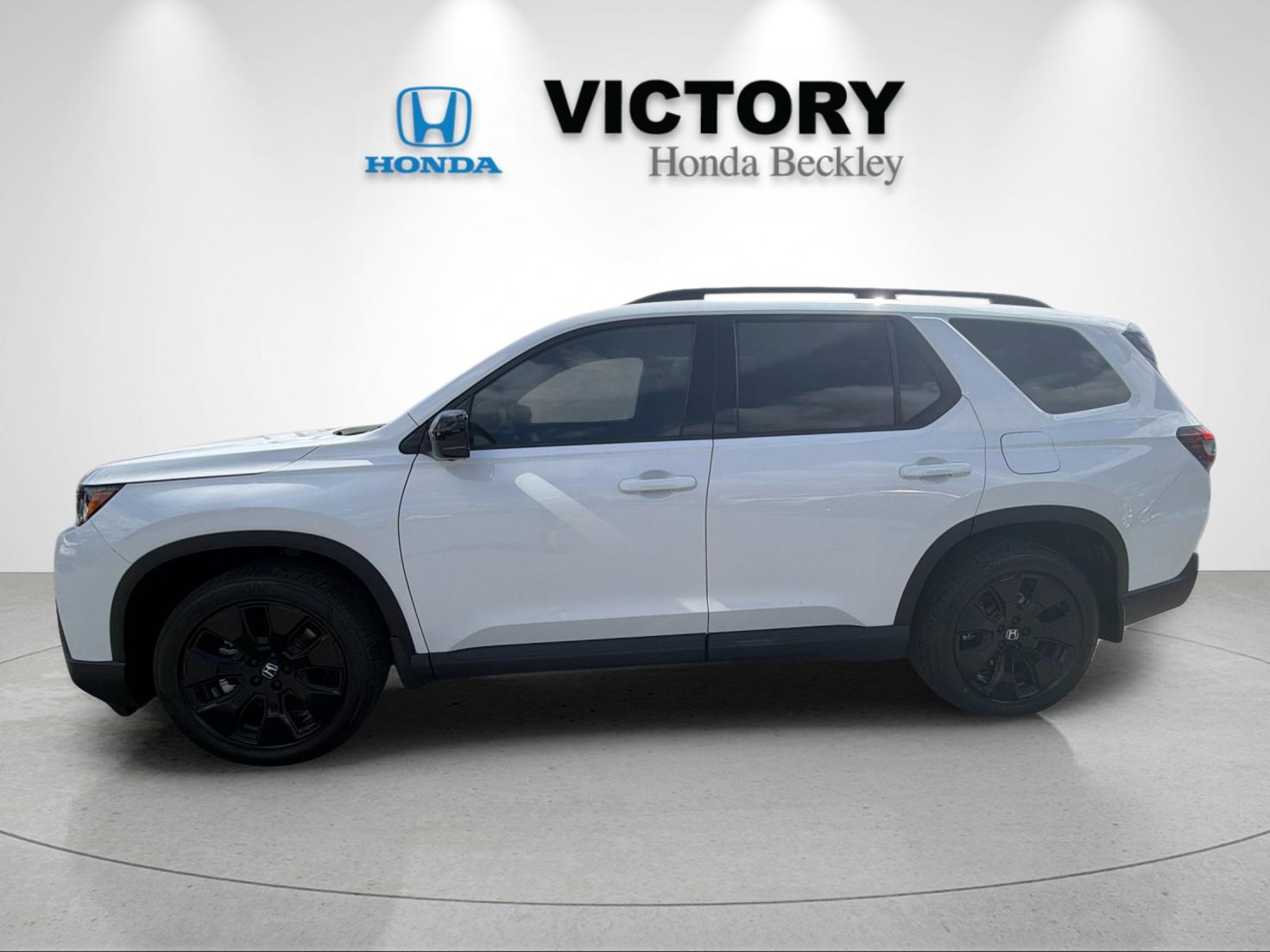 New 2026 Platinum White Pearl Honda AWD Black Edition image 2