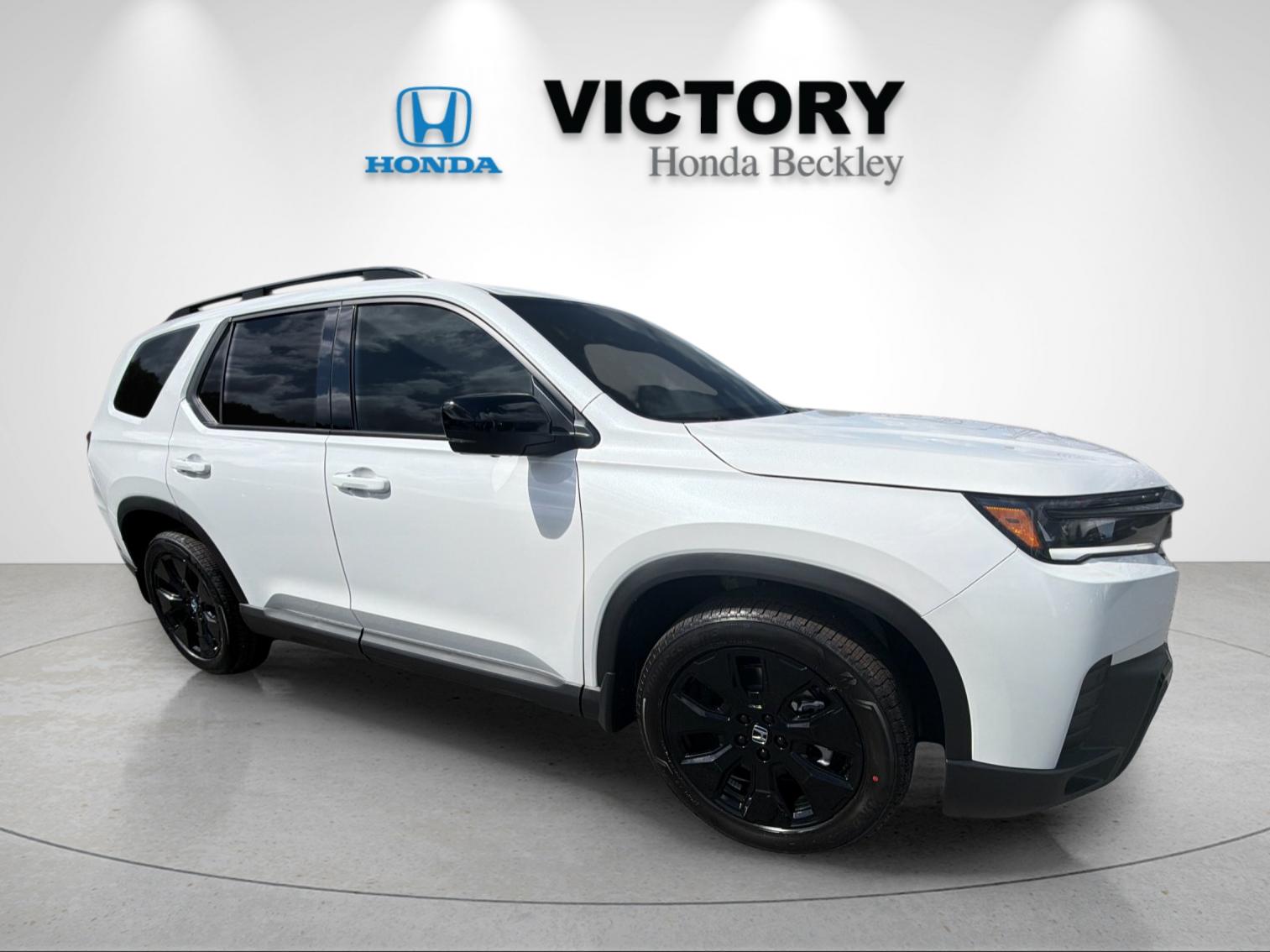 New 2026 Platinum White Pearl Honda AWD Black Edition image 7