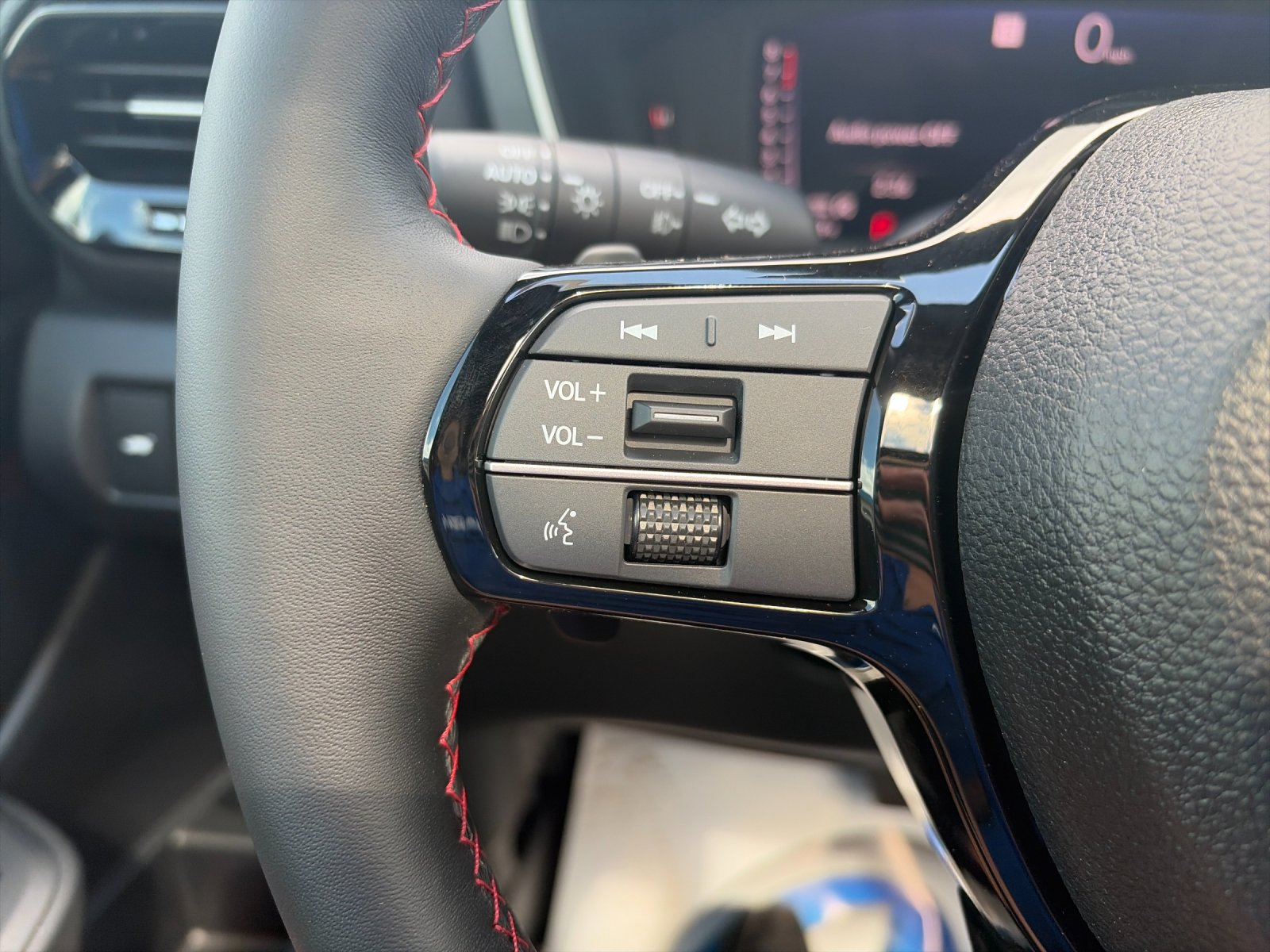 New 2026 Platinum White Pearl Honda AWD Black Edition image 30
