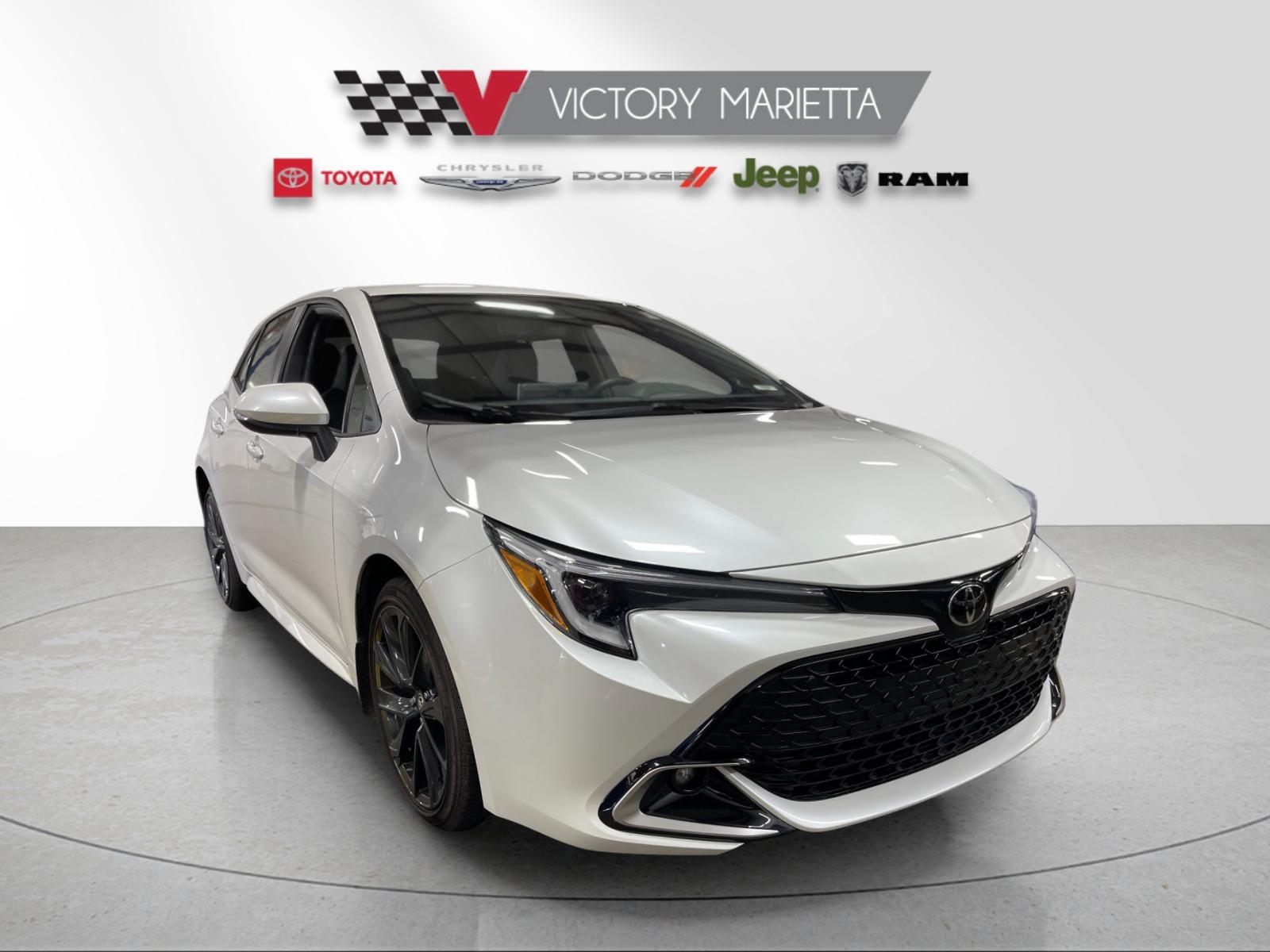 Used 2025 Beige Toyota XSE image 5
