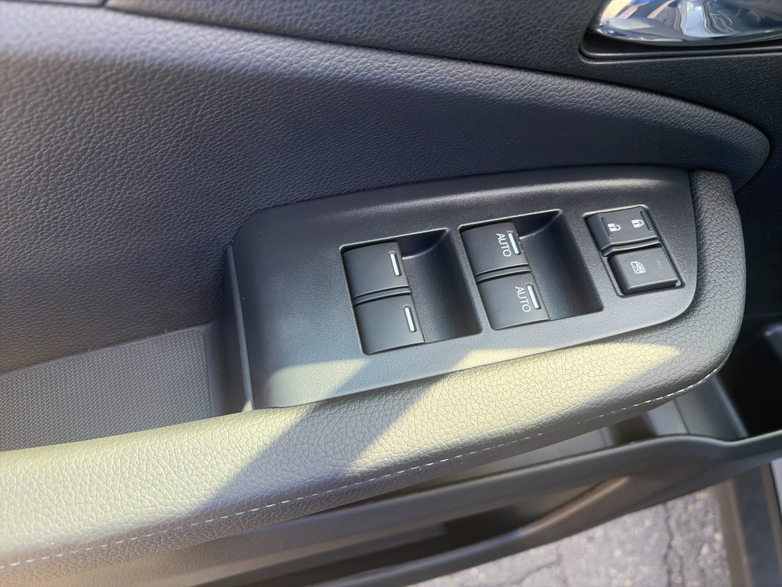 New 2026 Sonic Gray Pearl Honda RTL image 13