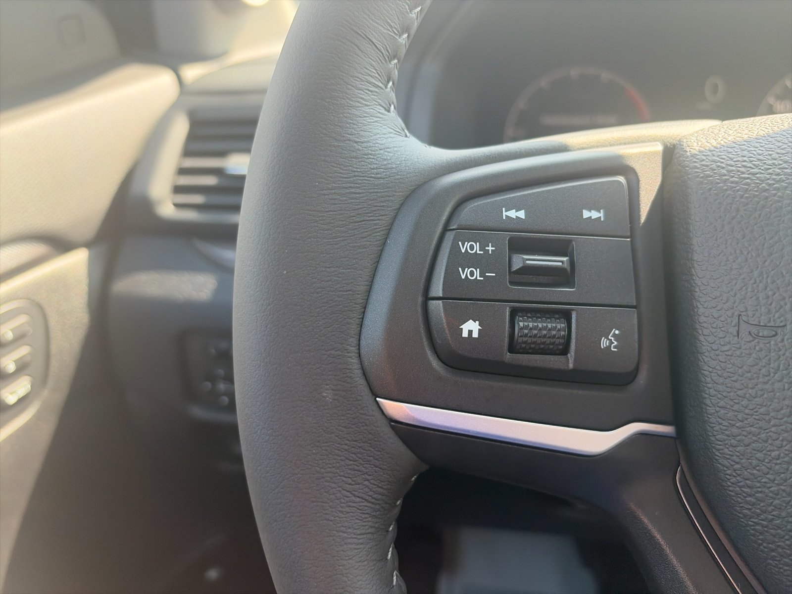 New 2026 Sonic Gray Pearl Honda RTL image 28